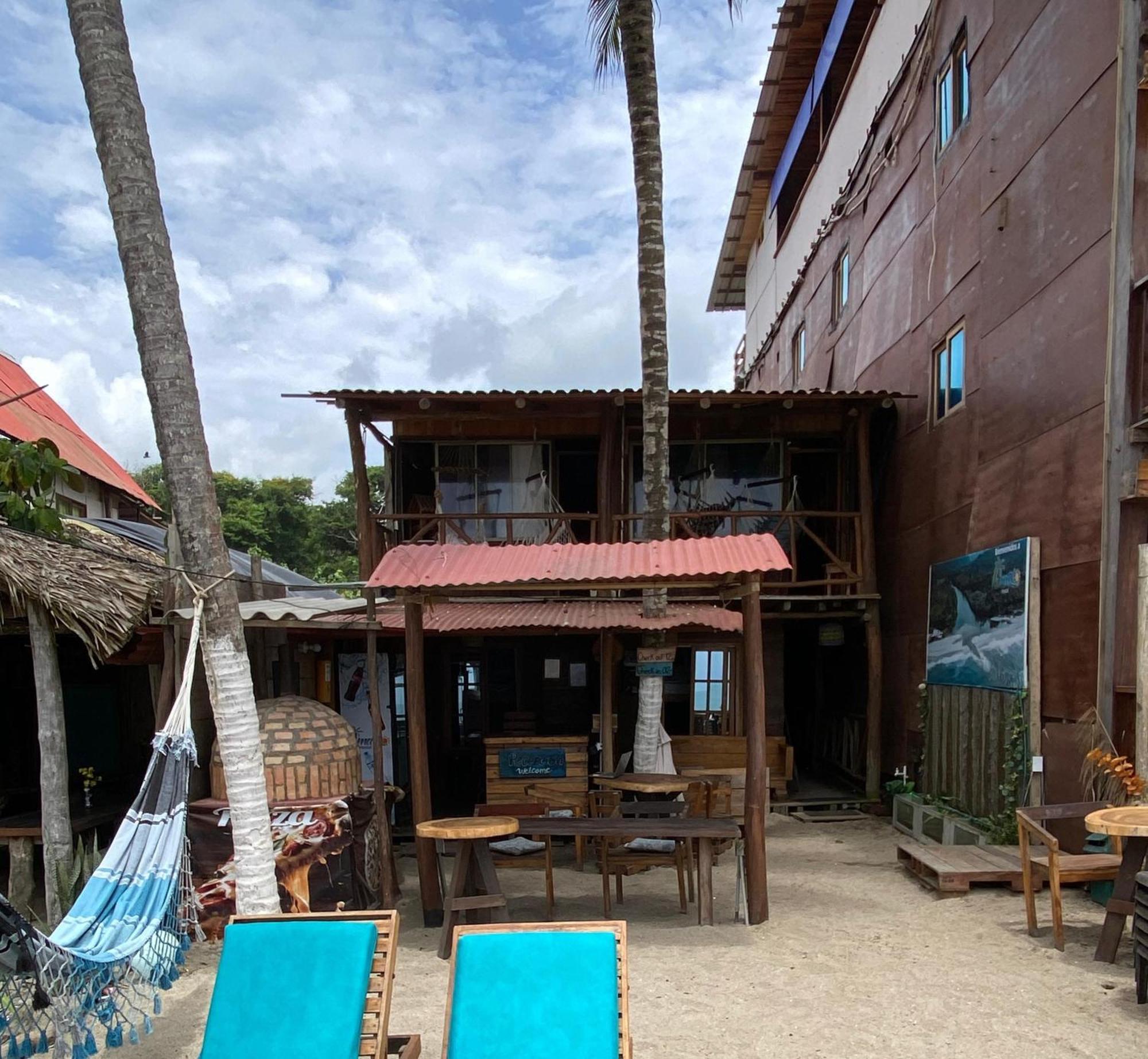 Palmario Hostal Guachaca Exterior photo